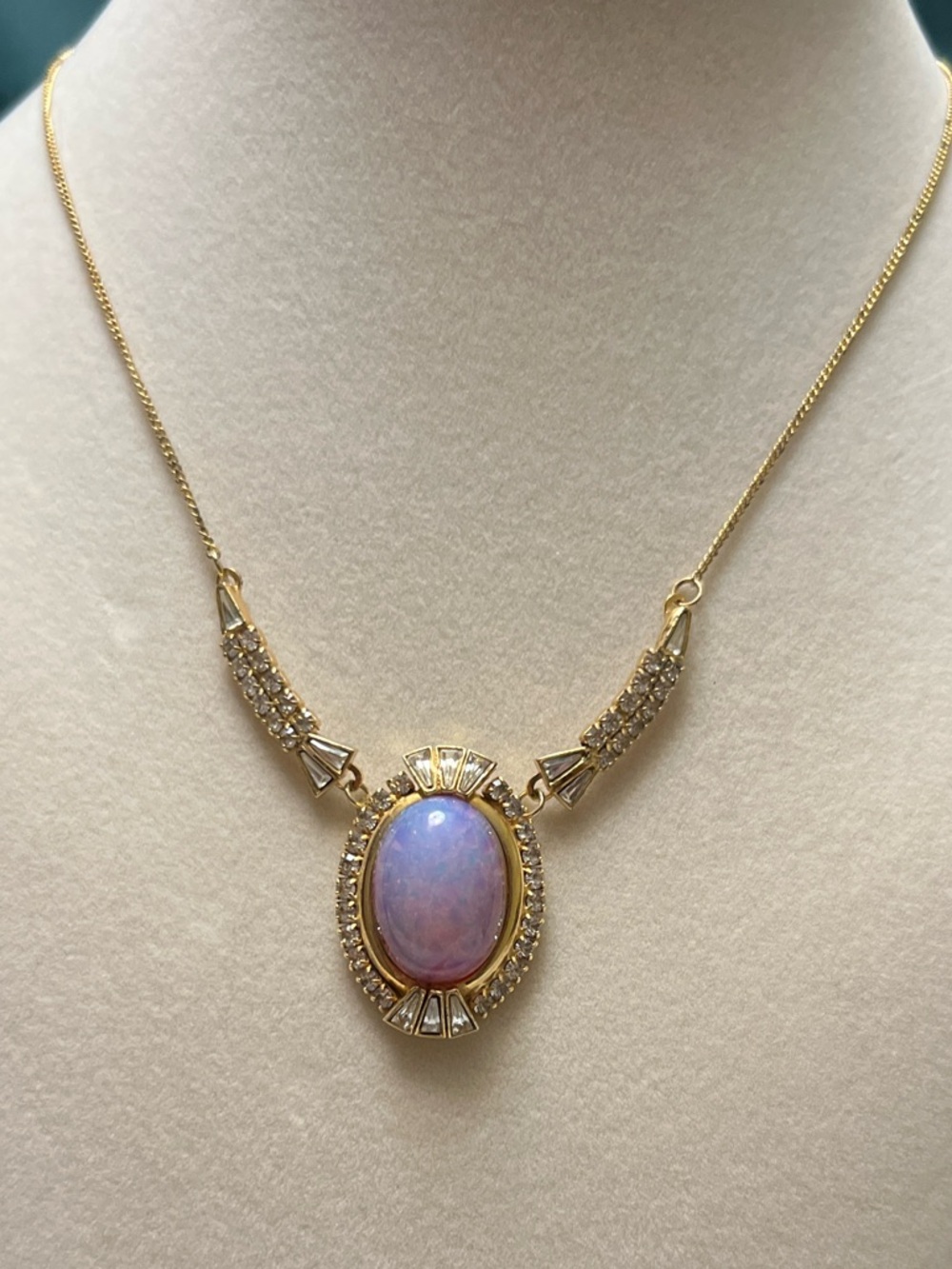 Vintage Gold-Tone Fire Opal Necklace with Rhinestones